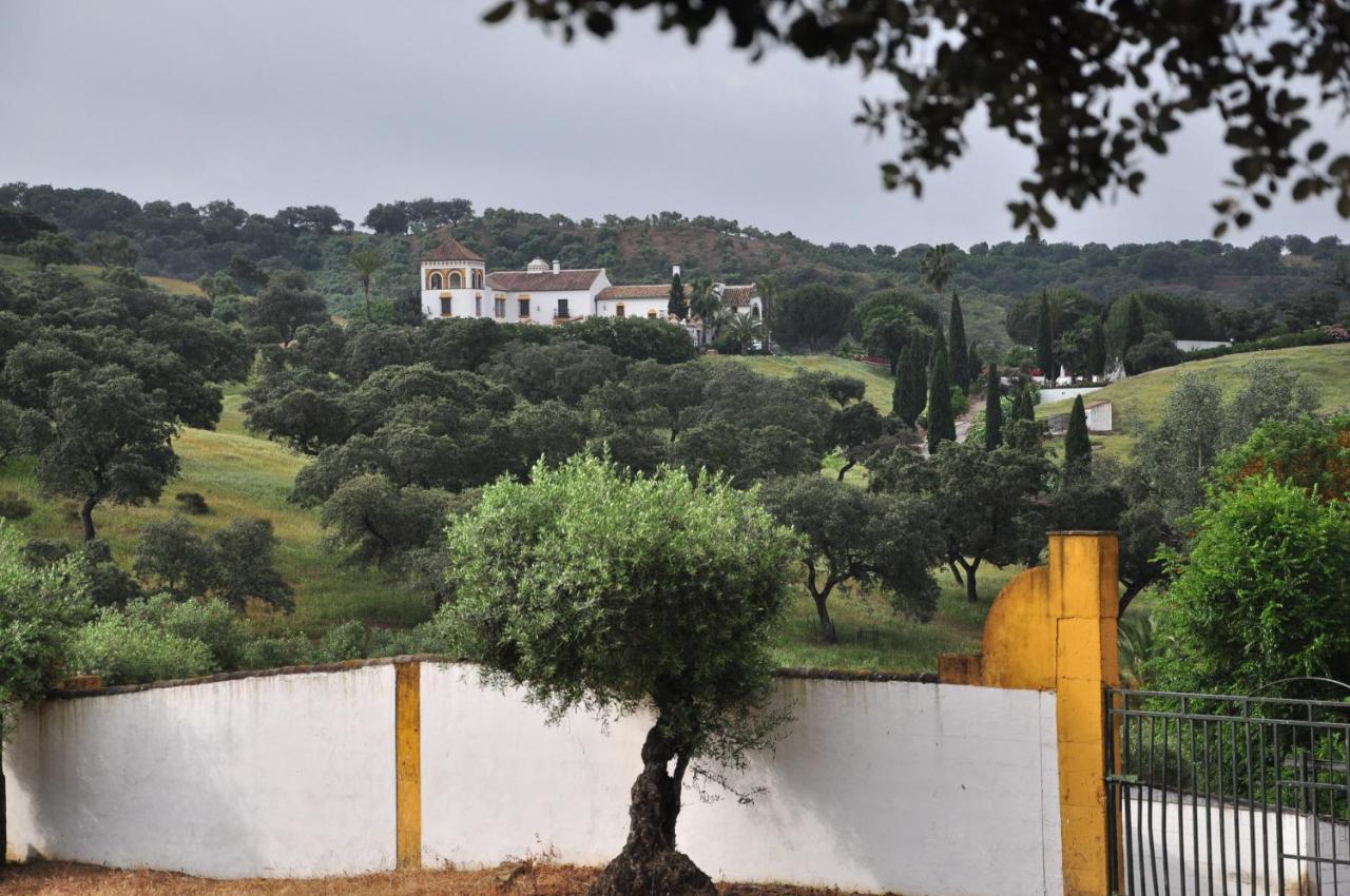 La Rejaquera Villa Villanueva del Rio y Minas Luaran gambar