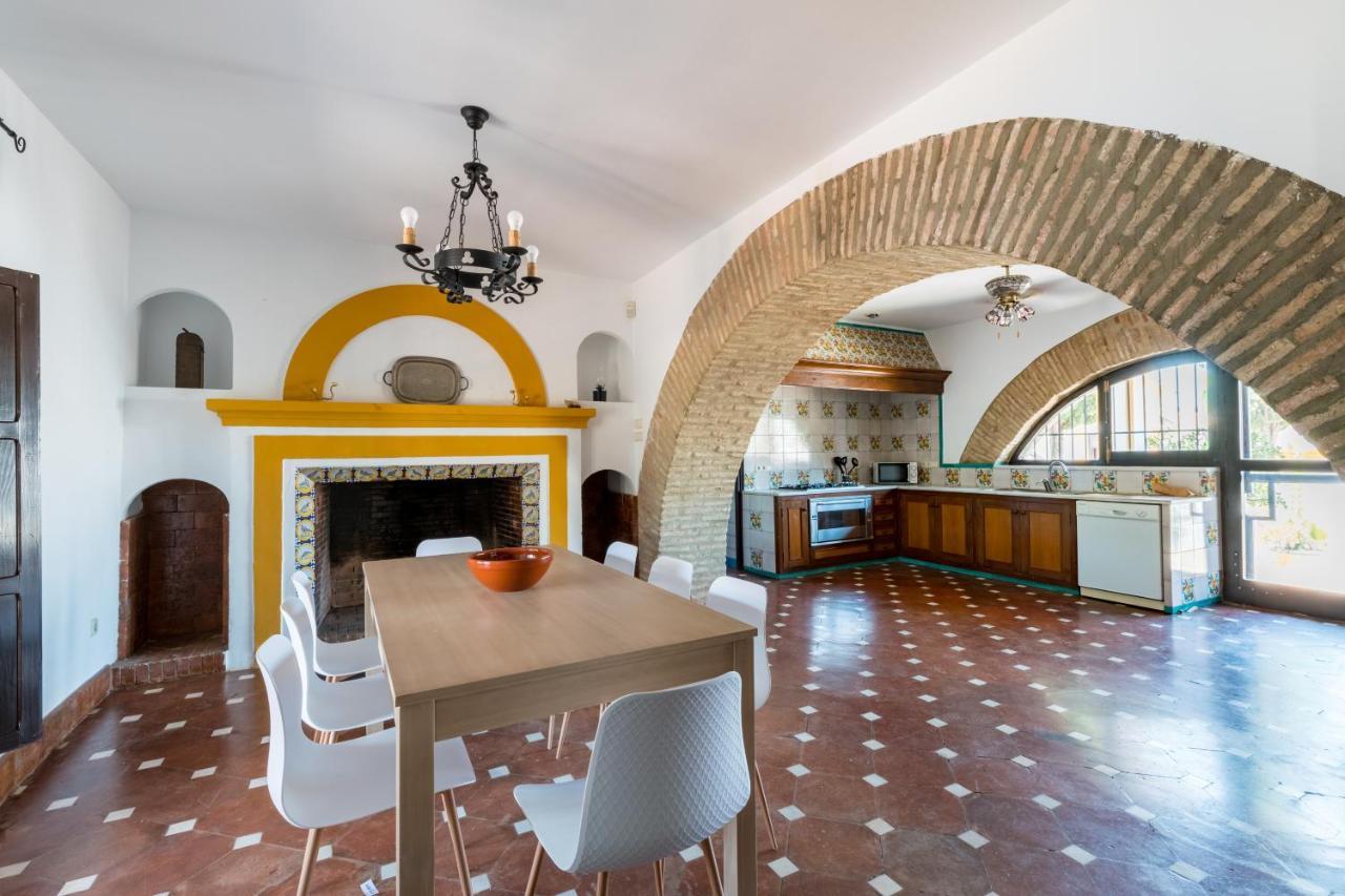 La Rejaquera Villa Villanueva del Rio y Minas Luaran gambar