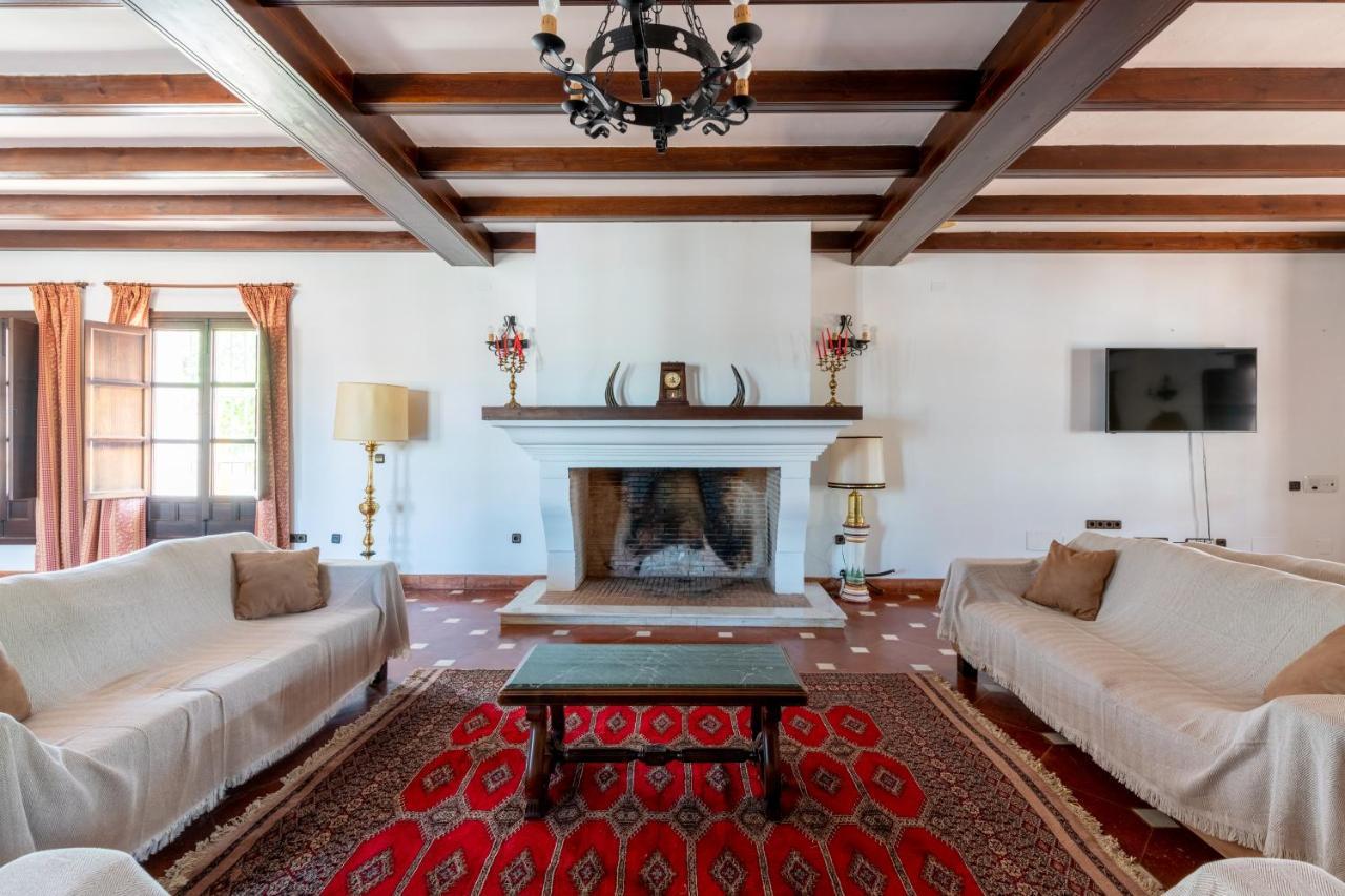 La Rejaquera Villa Villanueva del Rio y Minas Luaran gambar